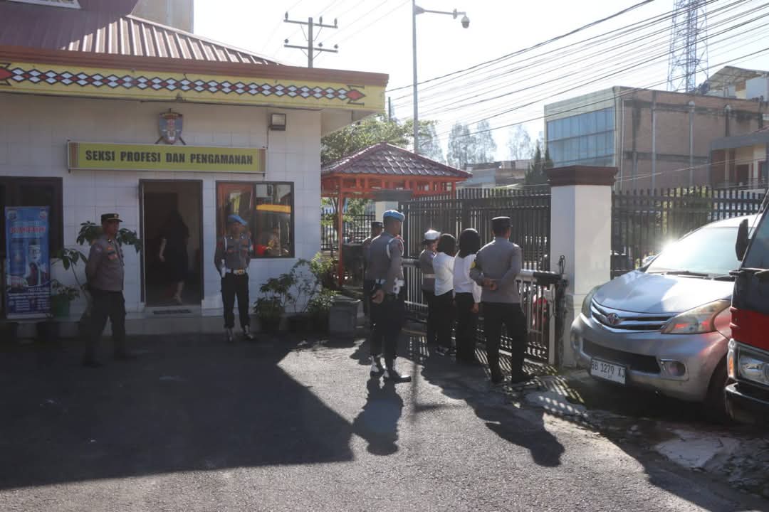 Polres Tanah Karo Gelar Sispam Mako, Tingkatkan Kesiapsiagaan Personel