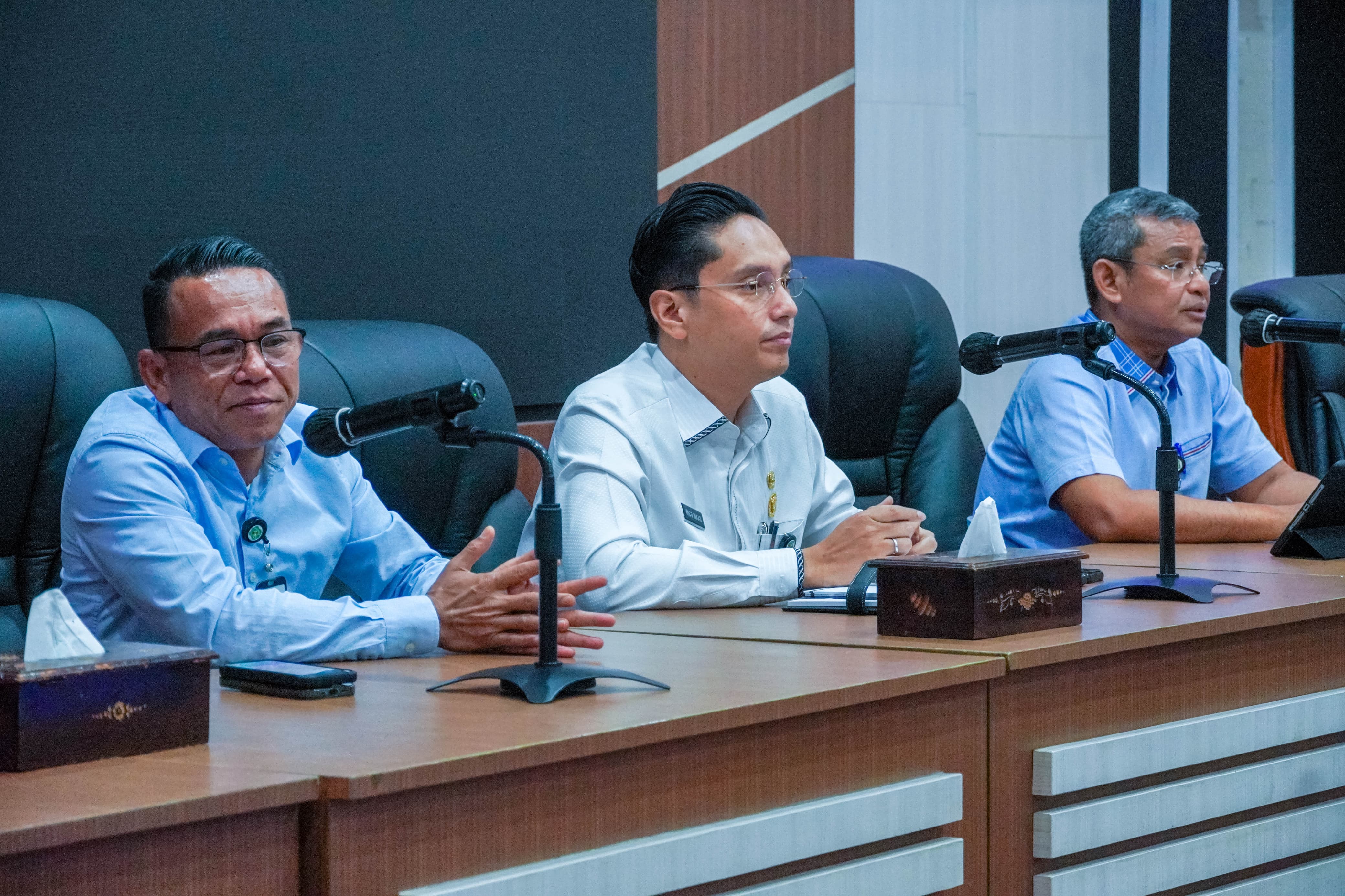 Pimpin Rapat Pertama dengan 26 OPD dan 21 Camat, Ini Yang Diinginkan Rico Waas-Zakiyuddin