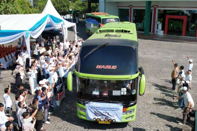 PTPN IV PalmCo Berangkatkan 1.020 Pemudik Gratis ke Kampung Halaman