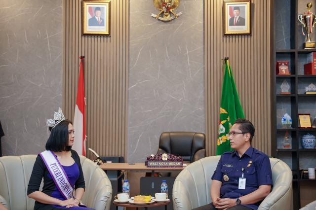 Rico Waas Dukung Puteri Agitha Sembiring di Grand Final Puteri Indonesia 2025