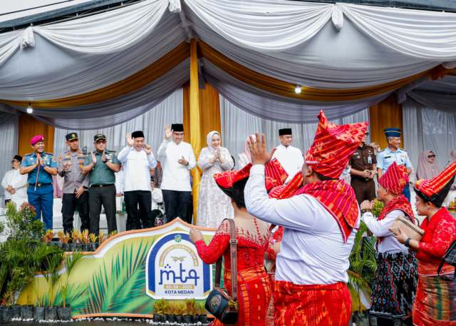 Ribuan Peserta Ikuti Pawai Ta’aruf Meriahkan Pembukaan MTQ ke- 58 Kota Medan