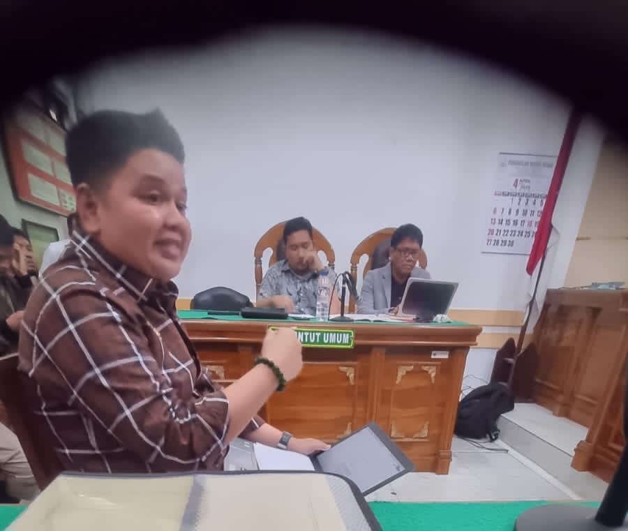Hakim Kesal Dengan Pengacara Termohon Yang Bertanya Kepada Ahli Termohon Di Luar Pokok Persidangan