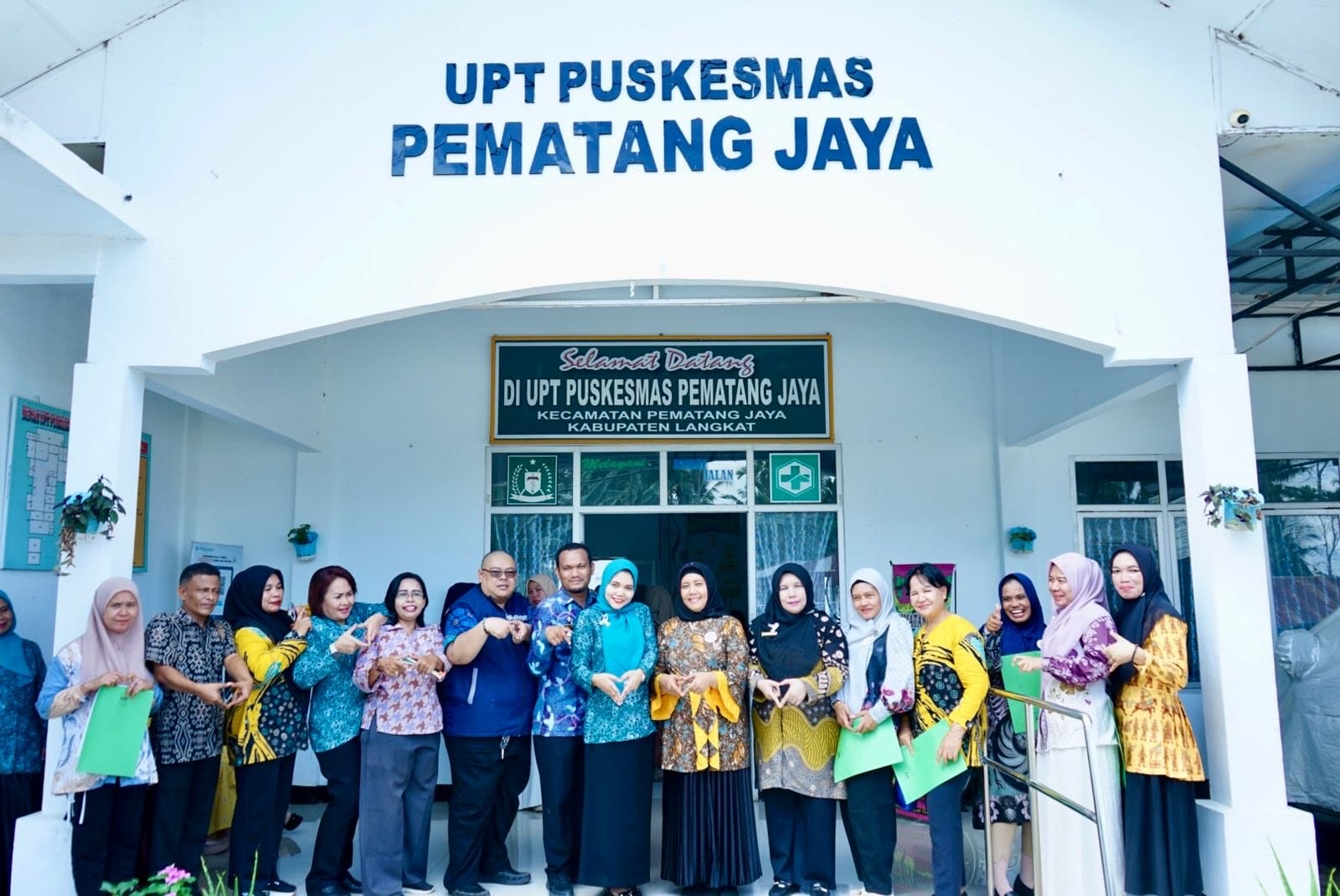 Ketua TP PKK Langkat Ny. Endang Kurniasih Ajak Perempuan Pematang Jaya Aktif Ikuti Tes IVA