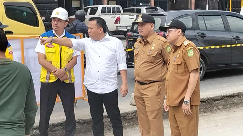 Diinisiasi Wakil Ketua DPRD Medan Zulkarnaen, Program Rekayasa Jalan Atasi Kemacetan di Letda Sujono Dimulai