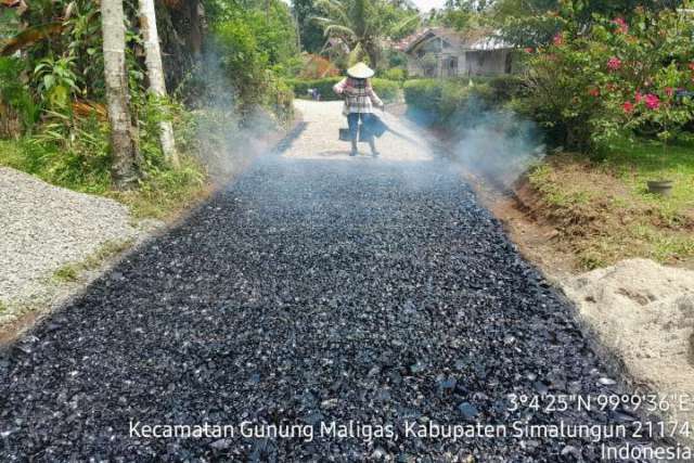 Bantu Akses Transportasi dan Ekonomi Warga, PTPN IV Regional II Bangun Jalan Desa di Simalungun