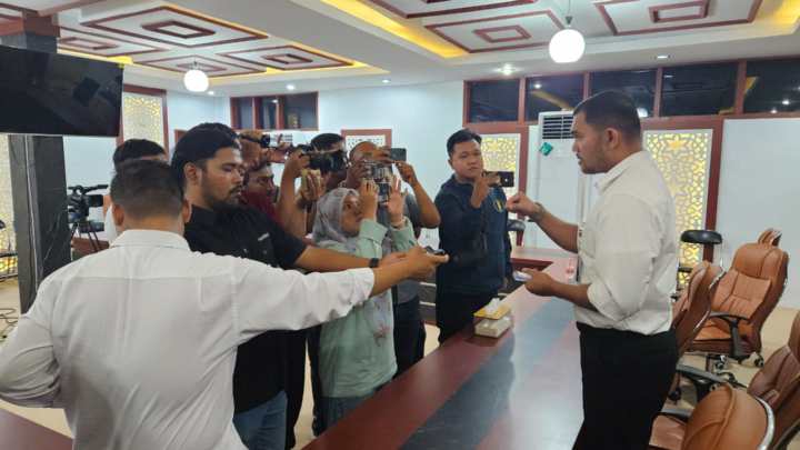 Kepala Dinas Pendidikan Sumut, Alexander Sinulingga, S.STP., M.Si., pada Senin (2/6/2025) sore di kantornya, Jalan Cik Ditiro, Medan.