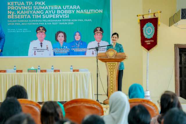 Kahiyang Ayu Ajak Seluruh Anggota PKK Perluas Kemitraan Agar Program-program Berjalan Maksimal