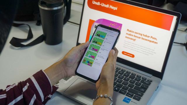 Telkomsel kembali menghadirkan program loyalitas pelanggan Undi-Undi Hepi yang digelar hingga akhir Juni 2025. Melalui program ini, pelanggan setia Telkomsel berkesempatan memenangkan berbagai hadiah menarik cukup dengan menukarkan Telkomsel POIN melalui aplikasi MyTelkomsel.