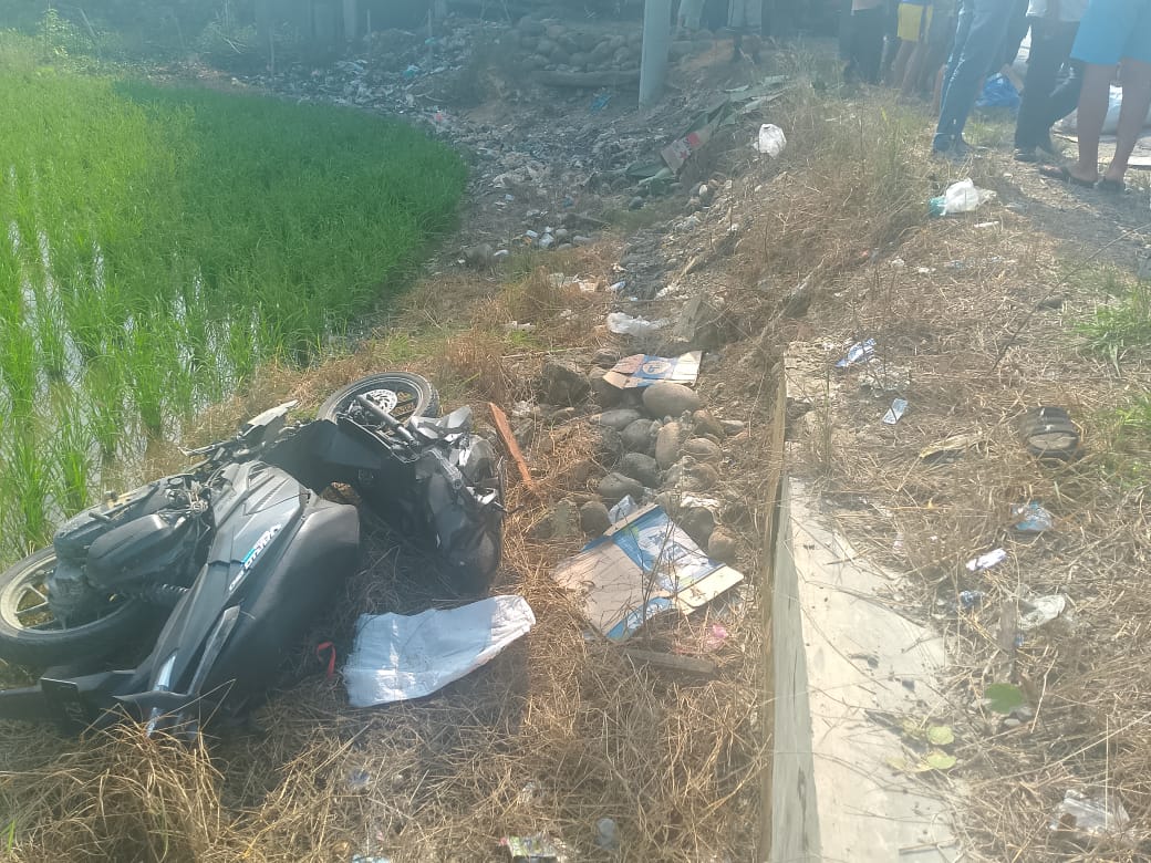 Diduga Mengantuk, Pengendara Vario Tabrak Gran Max HibggaTewas di Tempat