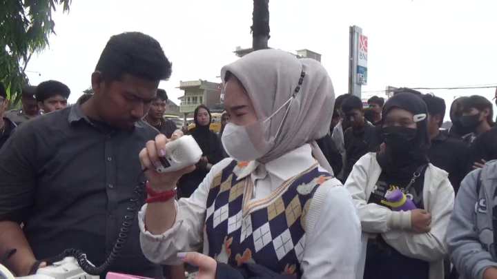 Air Mata Kado HUT Bhayangkara, Mahasiswi Ini Minta Poldasu Usut Tuntas Pembunuhan Ayahnya di Selambo