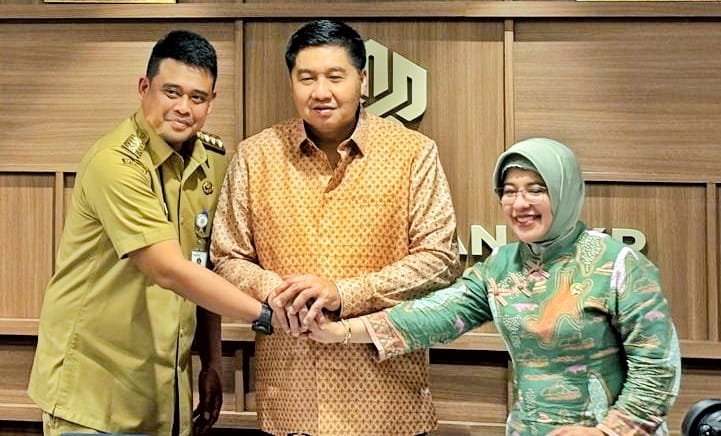 Gubernur Sumut Bobby Nasution bersama Menteri PUPR Maruarar Sirait di Jakarta, Selasa (1/7/2025).