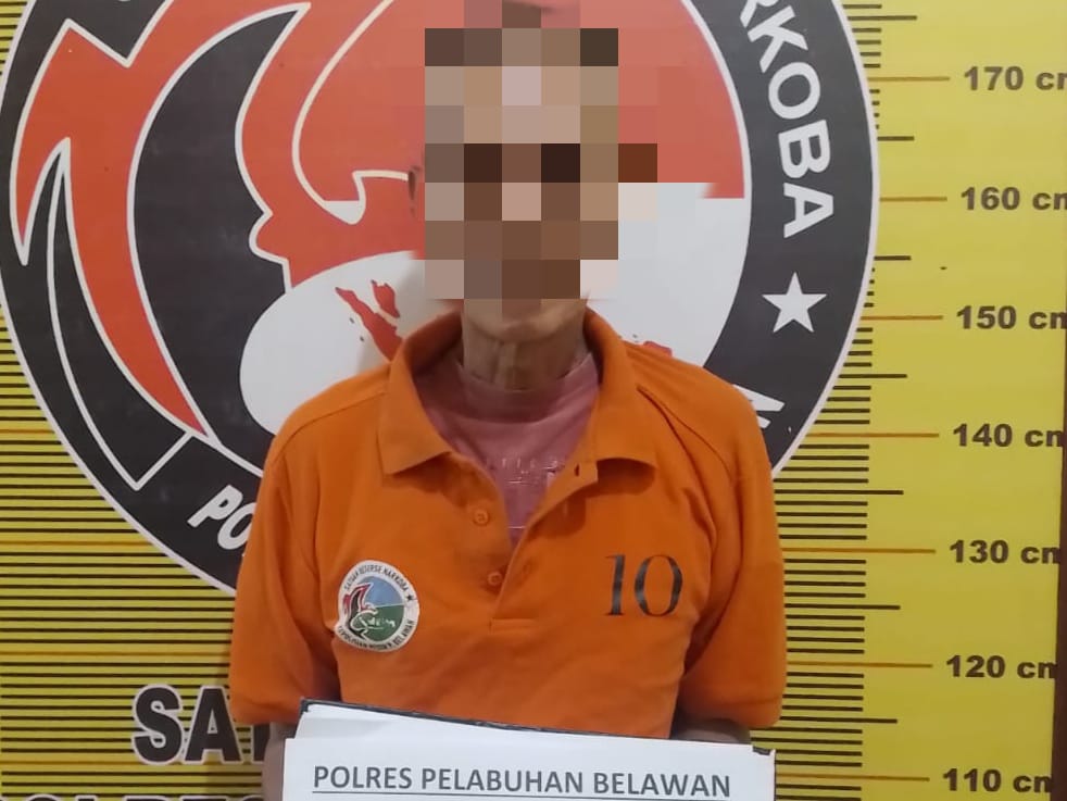 Simpan Sabu Di Bawah Meja Makan, Pria Uzur Ditangkap Pak Pol