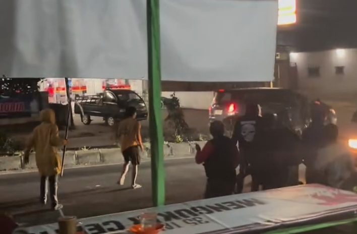 Warga Kabanjahe Diserang Sekelompok Orang Tak Di Kenal Di Jalan Raya