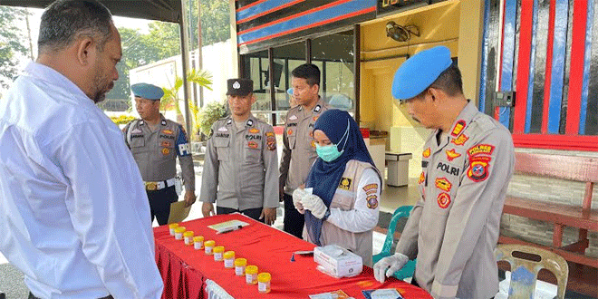 Polres Labuhanbatu Lakukan Tes Urine Mendadak 
