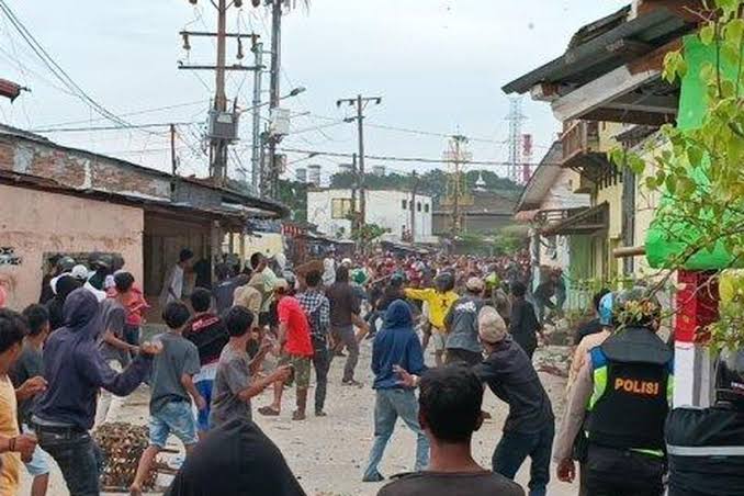 Tradisi Tawuran di Belawan Kembali Digelar Hingga Mengakibatkan 1 Orang Pergi Ke Alam Baka