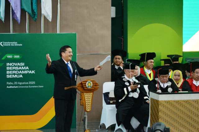 Sekretaris Daerah Provinsi Sumatera Utara (Sumut) Togap Simangunsong menghadiri Sidang Terbuka Dies Natalis Ke-73 Universitas Sumatera Utara (USU) di Auditorium USU Jalan Dr Mansyur Kota Medan, Rabu (20/8/2025). Foto/Diskominfo Sumut.