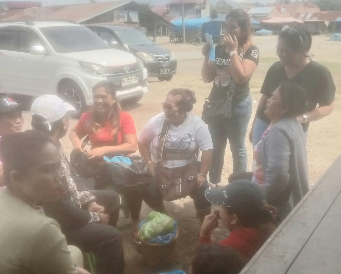 Pemilik Lahan Portal Jalan Demi Kenyamanan Pedagang Dan Petani Tanah Karo, Aktivitas Tetap Berjalan