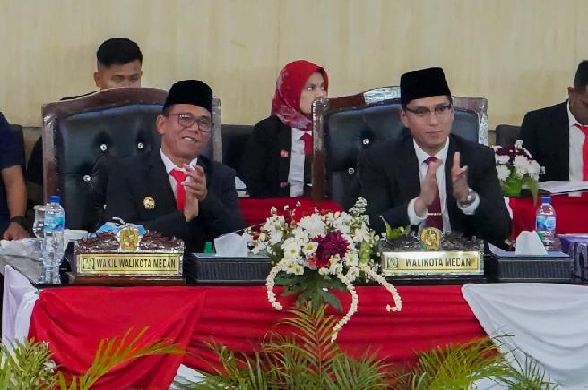 Rico Waas mengikuti siaran langsung pidato kenegaraan Presiden Prabowo Subianto.