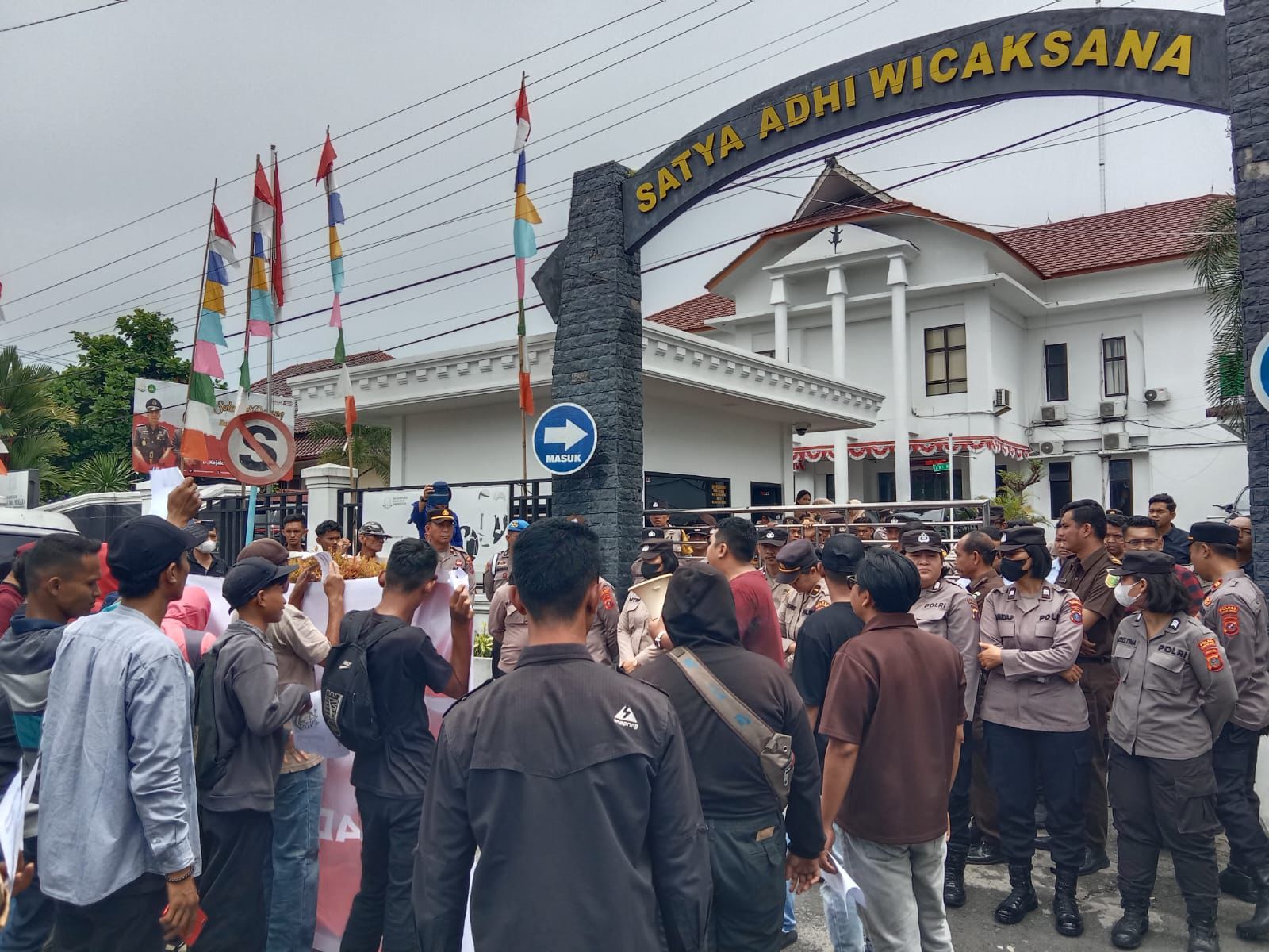 Pejabat Intelijen Kejaksaan Siantar Dituding Main Proyek
