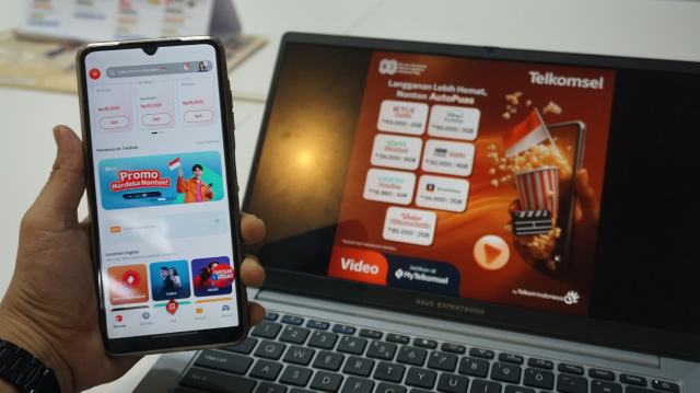 Telkomsel menghadirkan program spesial “Merdeka Nonton” yang memberikan kebebasan penuh bagi pelanggan untuk menikmati hiburan favorit dengan lebih hemat dan praktis di berbagai platform nonton film seperti Netflix, Disney+ Hotstar, iQIYI, HBO Max Mobile, Vision+ Premium, ShortMax dan Vidio Ultimate Mobile. Program ini berlaku bagi seluruh pelanggan Telkomsel di berbagai wilayah Indonesia, termasuk Provinsi Sumatera Utara dan Aceh di sepanjang bulan Agustus 2025.
