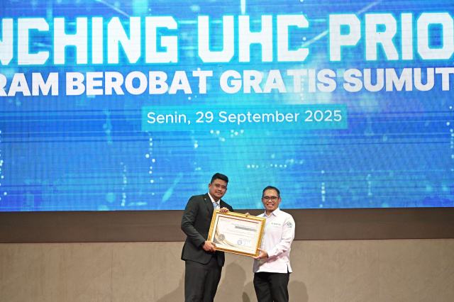 Gubernur Sumatera Utara (Sumut) Bobby Nasution meluncurkan Universal Health Coverage (UHC) Prioritas, Program Berobat Gratis (Probis) Sumut Berkah, di Graha Bhineka Perkasa Jaya, Lubukpakam, Deliserdang, Senin (29/9/2025). Foto/ Diskominfo Sumut