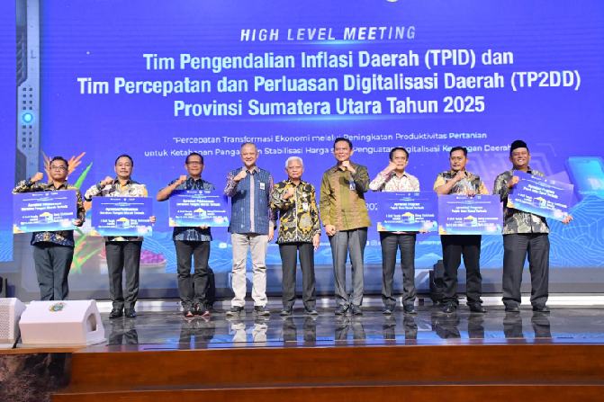 Pemerintah Kota (Pemko) Tebingtinggi kembali mengukir prestasi gemilang dengan meraih penghargaan apresiasi sebagai daerah dengan pelaksanaan Gerakan Pangan Murah (GPM) terbaik di Provinsi Sumatera Utara.