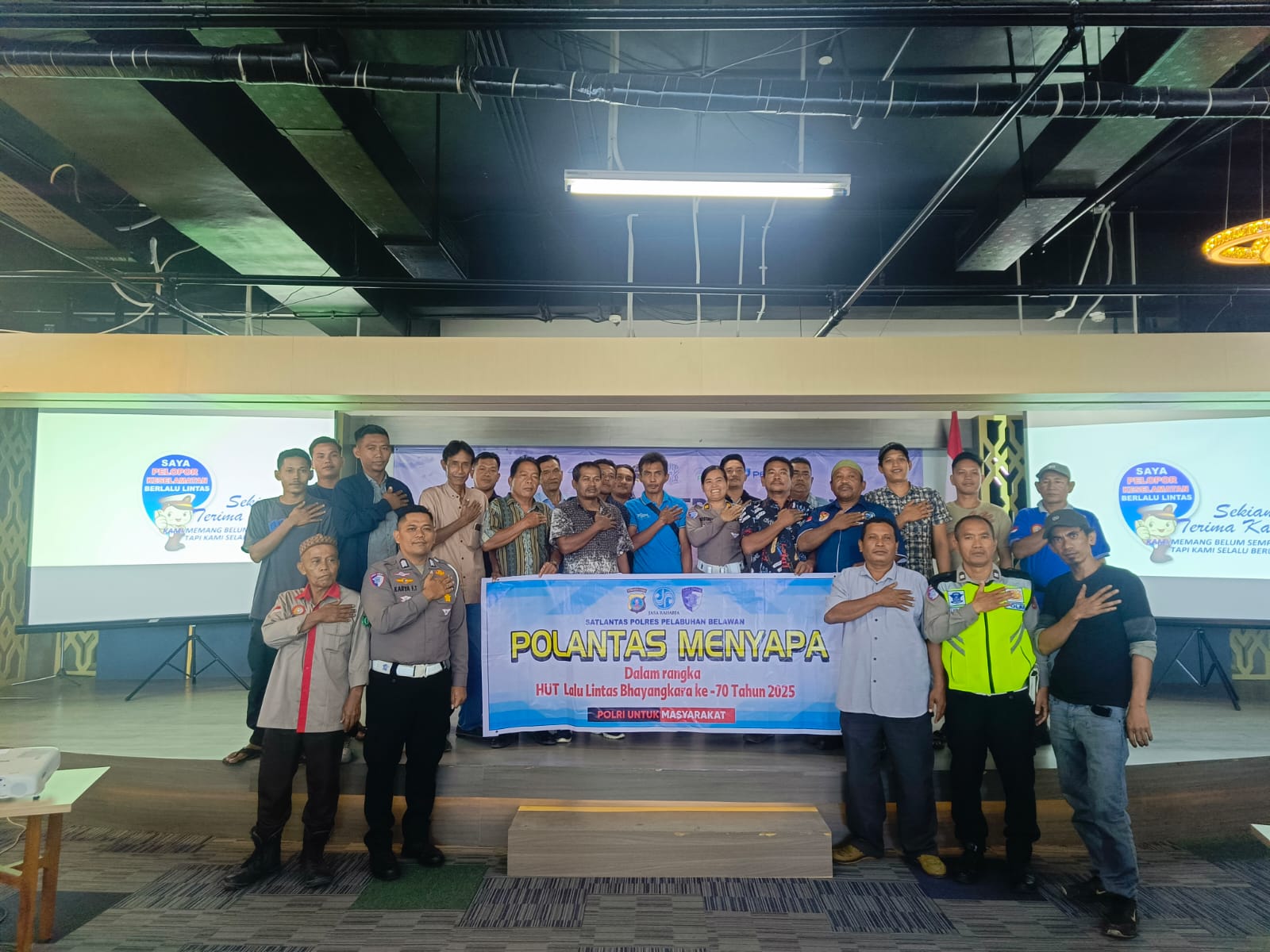 Sat Lantas Polres Pelabuhan Belawan Gelar Training Safety Truck Driving
