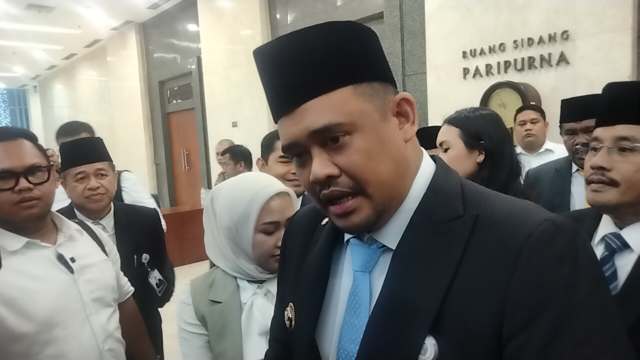 Gubernur Sumut Bobby Nasution usai menghadiri Rapat Paripurna DPRD Sumut, Senin (29/9/2025) siang.