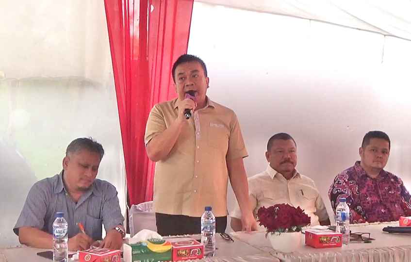 Wakil Ketua DPRD Kota Medan, H Zulkarnaen SKM, saat Sosialisasi Perda Kota Medan No 07 Tahun 2024 tentang Perubahan atas Perda No 06 Tahun 2015 tentang Pengelolaan Persampahan di Jl Pukat IV Kelurahan Bantan Kecamatan Medan Tembung, Kota Medan, Sabtu (13/9/2025).