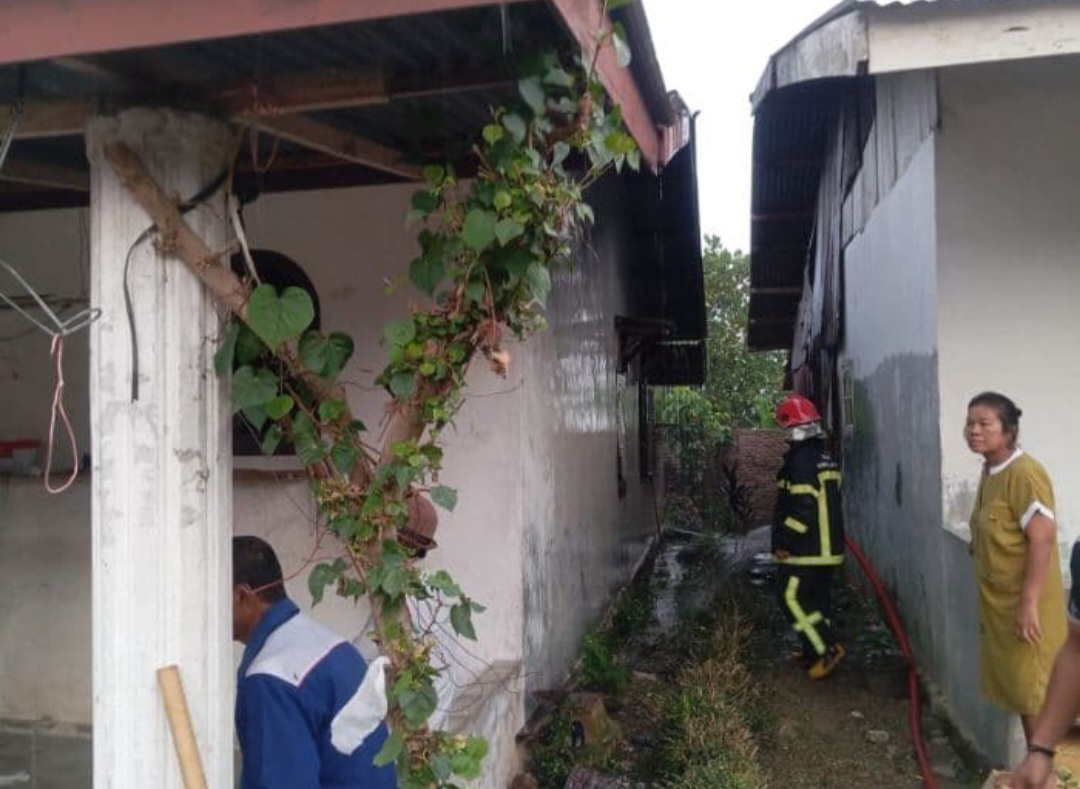 Korsleting Listrik, 1 Unit Rumah Terbakar