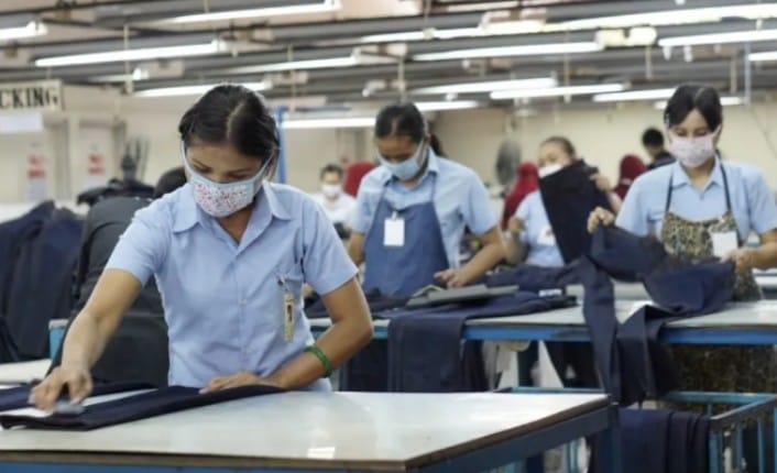 TKI yang sedang bekerja di salah satu perusahaan di Jepang. Foto/Hellowork