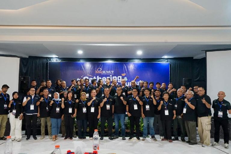 Bank Sumut menggelar Gathering sekaligus Workshop Jurnalisme Perbankan Bersama Media bertajuk “Kolaborasi Dalam Narasi” di Hotel Khas Parapat, Danau Toba, Kamis (9/10/2025).
