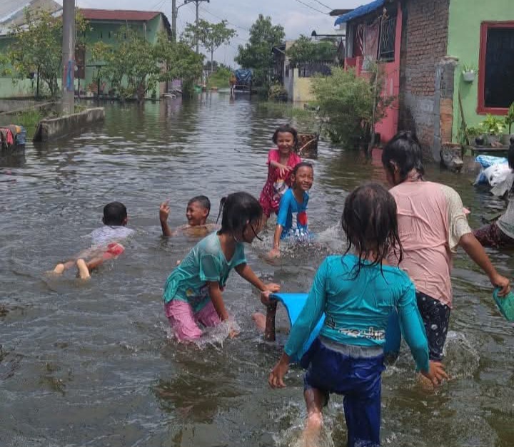 Pemko Medan Dinilai Tak Mampu Atasi Banjir di Komplek TKBM Seimati