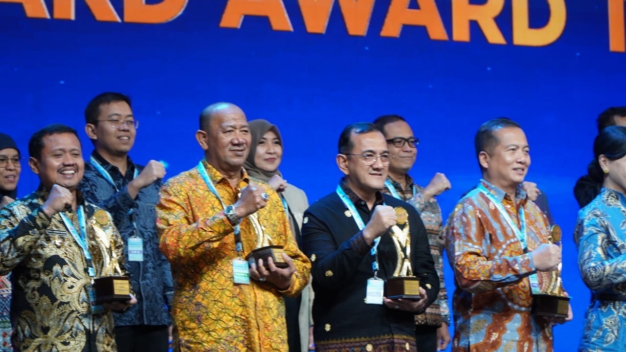 Syah Afandin Raih TPAKD Awards 2025, Langkat Dinobatkan Kabupaten Terbaik se-Sumatera