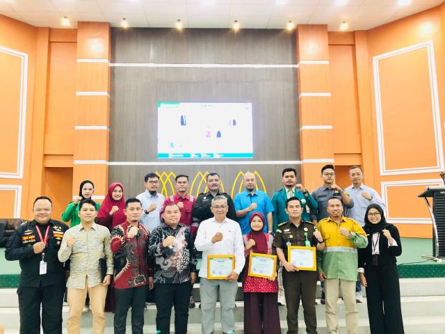 Seminar Tentang Tantangan Ekonomi Berkelanjutan