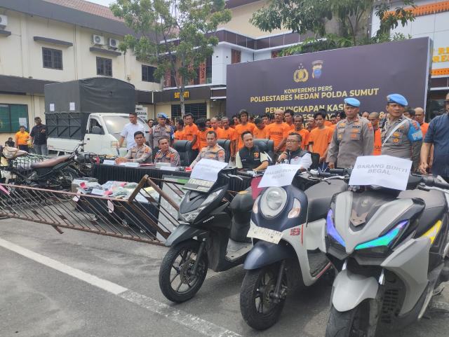 Polrestabes ungkap 61 kasus Kapolrestabes ultimatum panglong dan gudang butut sebagai penadah sekaligus barang curian, Sabtu (18/10/2025).