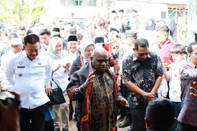 Menteri HAM Natalius Pigai di Panyabungan Utara Madina.