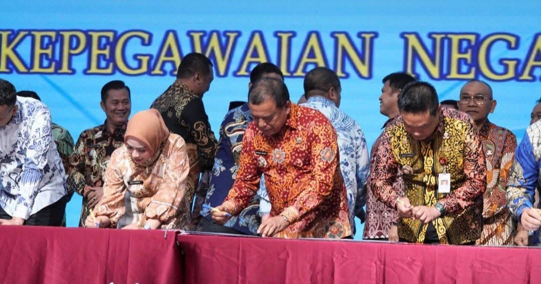 Bupati Karo Tandatangani Komitmen Penerapan Manajemen Talenta ASN