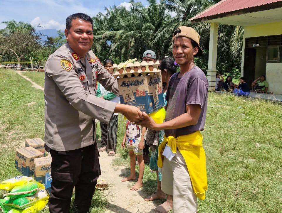 Polsek Mardingding Salurkan Bantuan untuk Korban Kebakaran Perumahan SD Negeri di Dusun Janji Matogu