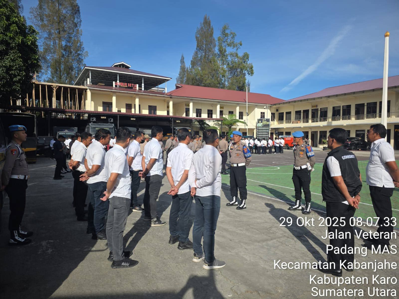 Kasi Propam Polres Tanah Karo Tekankan Disiplin dan Hindari Pelanggaran Saat Apel Pagi