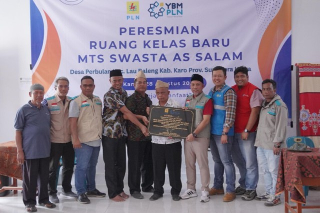 YBM PLN UID Sumut Salurkan Bantuan Fasilitas Ruang Belajar MTs Swasta As Salam