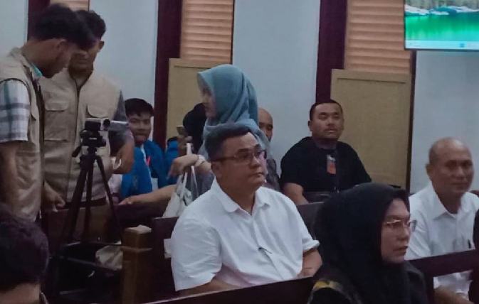 Mantan Kadis PUPR Sumut Topan Ginting dihadirkan sebagai saksi korupsi proyek jalan, Kamis (2/10/2025).