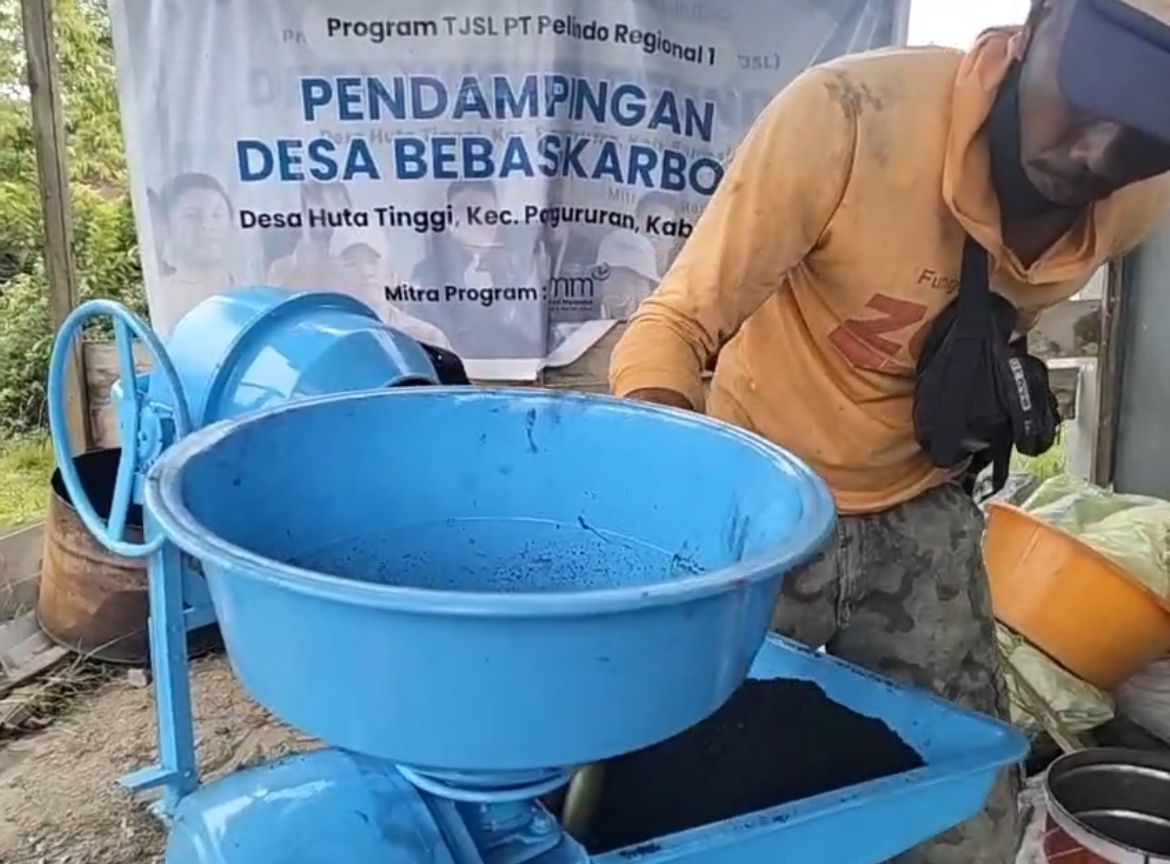 Pelindo Regional 1 Salurkan Mesin Penepung Untuk Sukseskan “Program Desa Bebas Karbon” di Desa Huta Tinggi Samosir