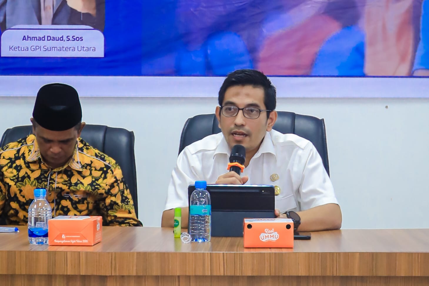 Ferri Ichsan Kepala Bappeda menjelaskan dana bantuan dari Bank Dunia saat ini sedang digunakan. (Kominfo Medan Dok)