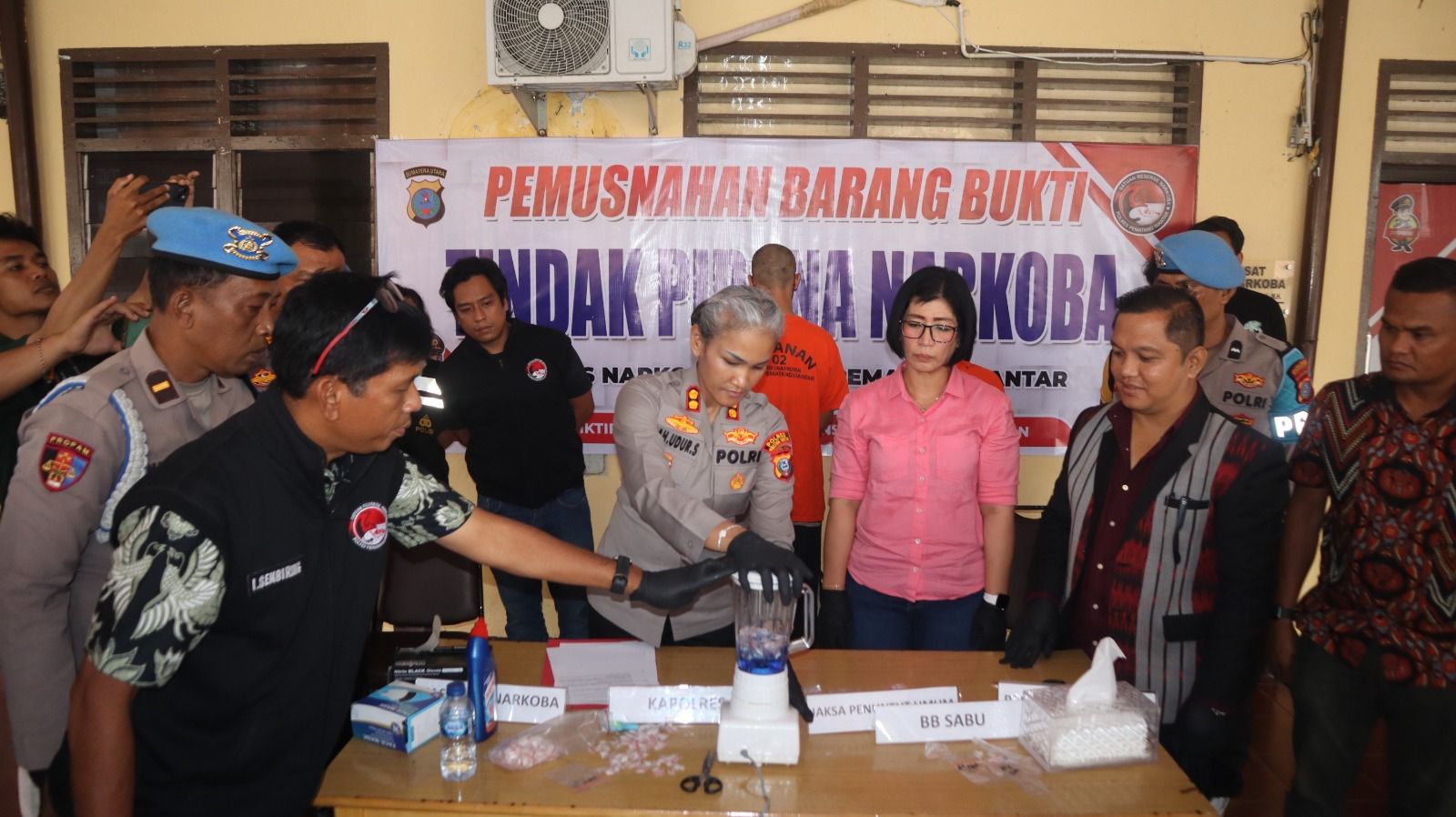 Kapolres Pematang Siantar AKBP Sah Udur  Blender 42,25 Gram Sabu