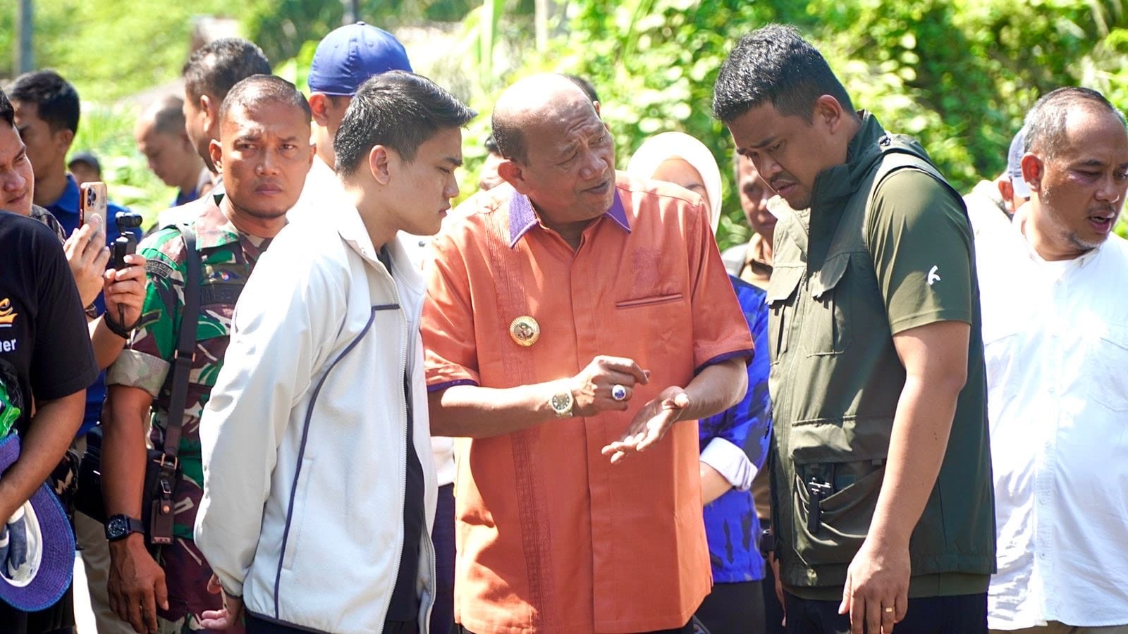 Gubsu Bersama Bupati Langkat Bergerak Cepat Pastikan Akses Tiga Kecamatan Segera Pulih