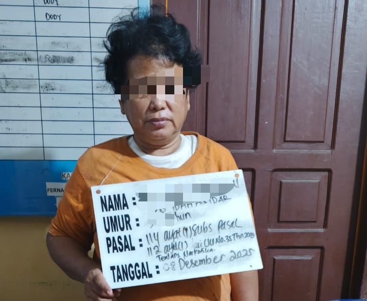 IRT Di Labuhabatu Ditangkap Unit Reskrim Polsek Panai Tengah Gegara Nekad Jual Sabu 