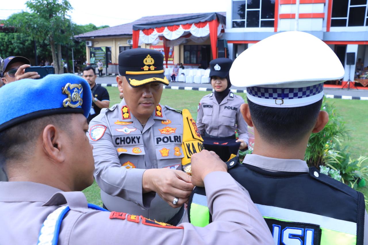 Kapolres Labuhanbatu Pimpin Apel Gelar Pasukan Operasi Lilin Toba 2025