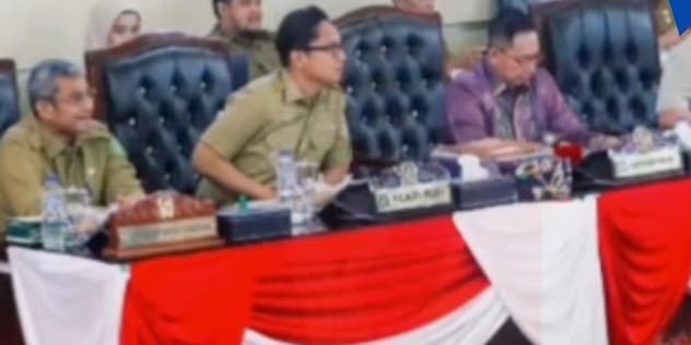 Sekda “Duduk Di Tahta” Wakil Wali Kota! Kursi Zakiuddin Diganti, Fraksi Golkar Murka di Paripurna DPRD Medan