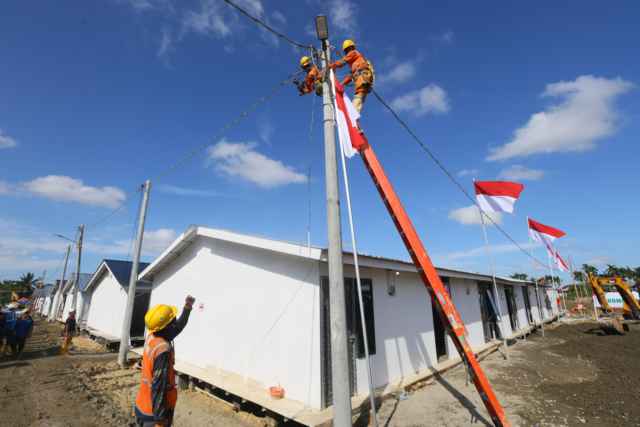 Danantara Sinergikan BUMN Bangun Huntara di Aceh Tamiang, PLN Sambung Listrik untuk Semua Rumah dan Fasum